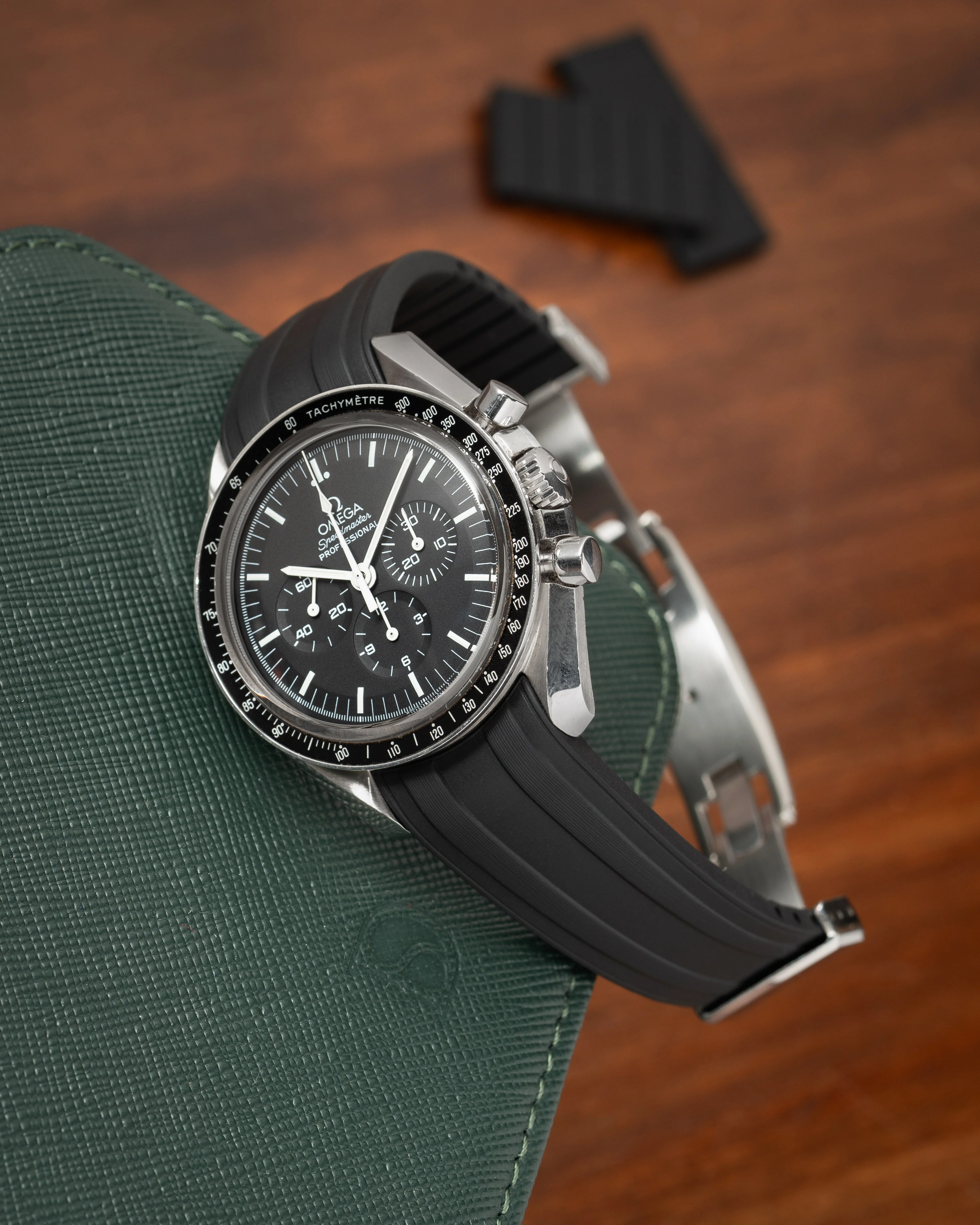 Black CTS Rubber Strap for Omega Speedmaster & Swatch MoonSwatch - Image 10