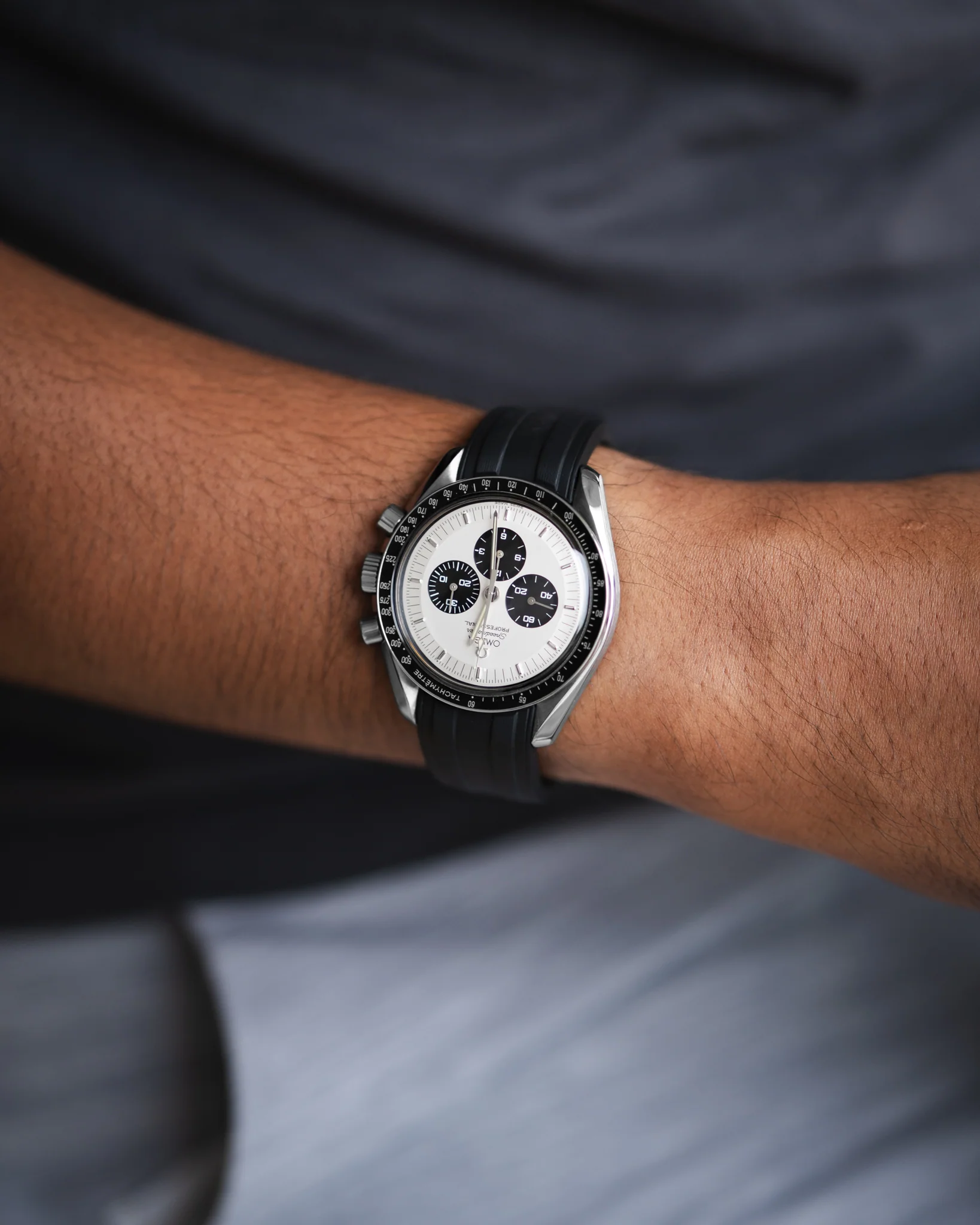 Black CTS Rubber Strap for Omega Speedmaster & Swatch MoonSwatch - Image 7