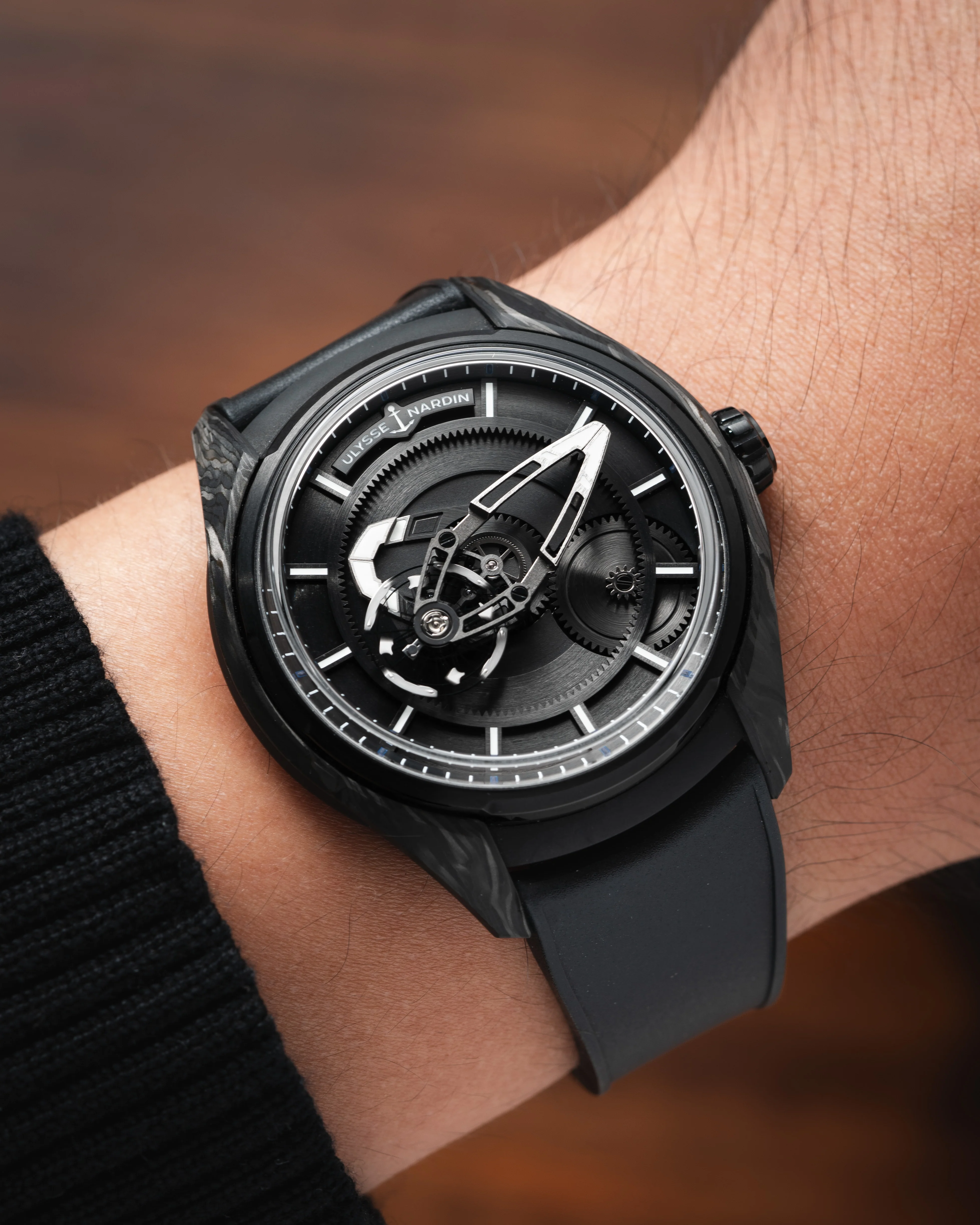 Black Curved CTS Rubber Strap - Image 3