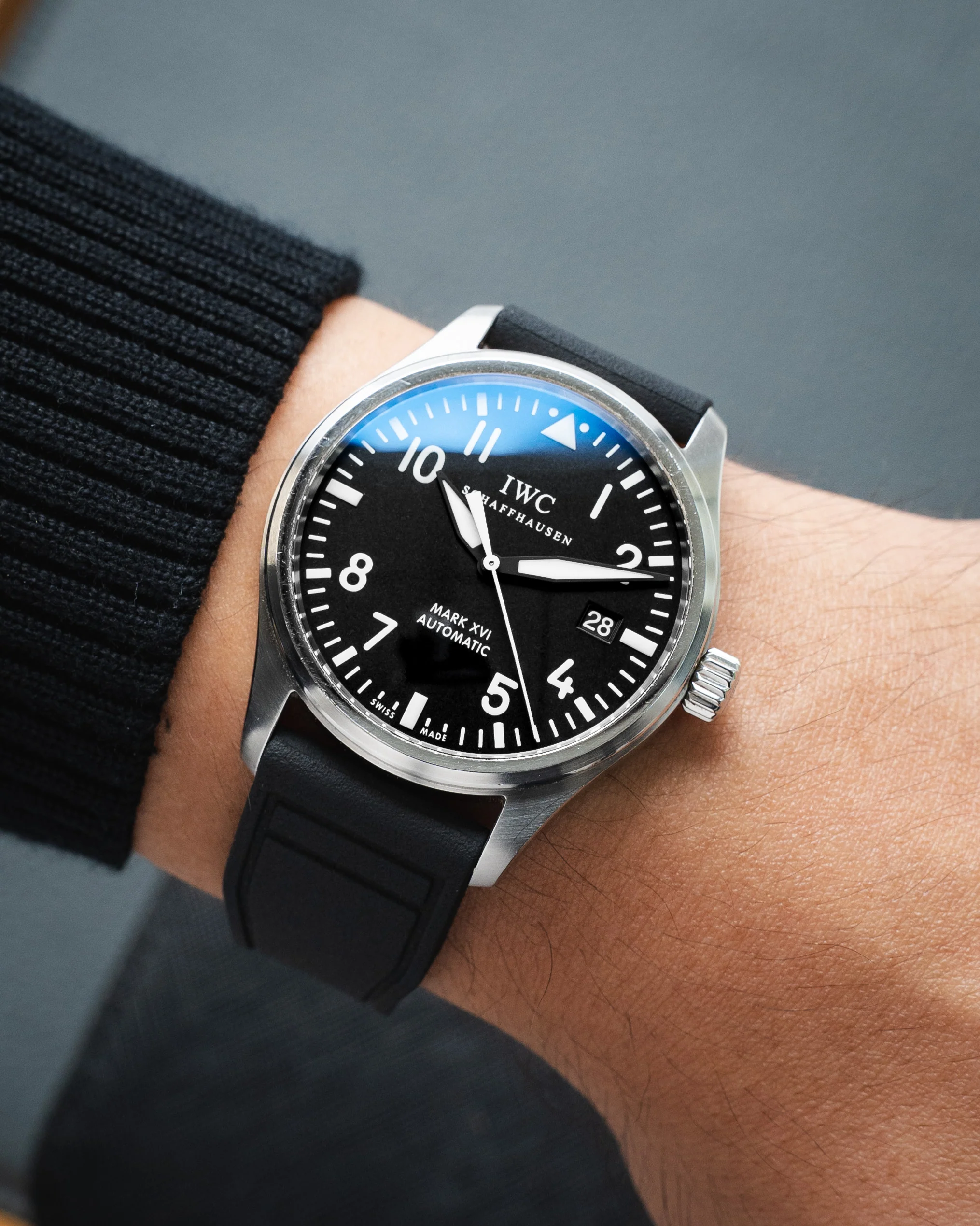 Black Pilot CTS Rubber Strap - Image 2