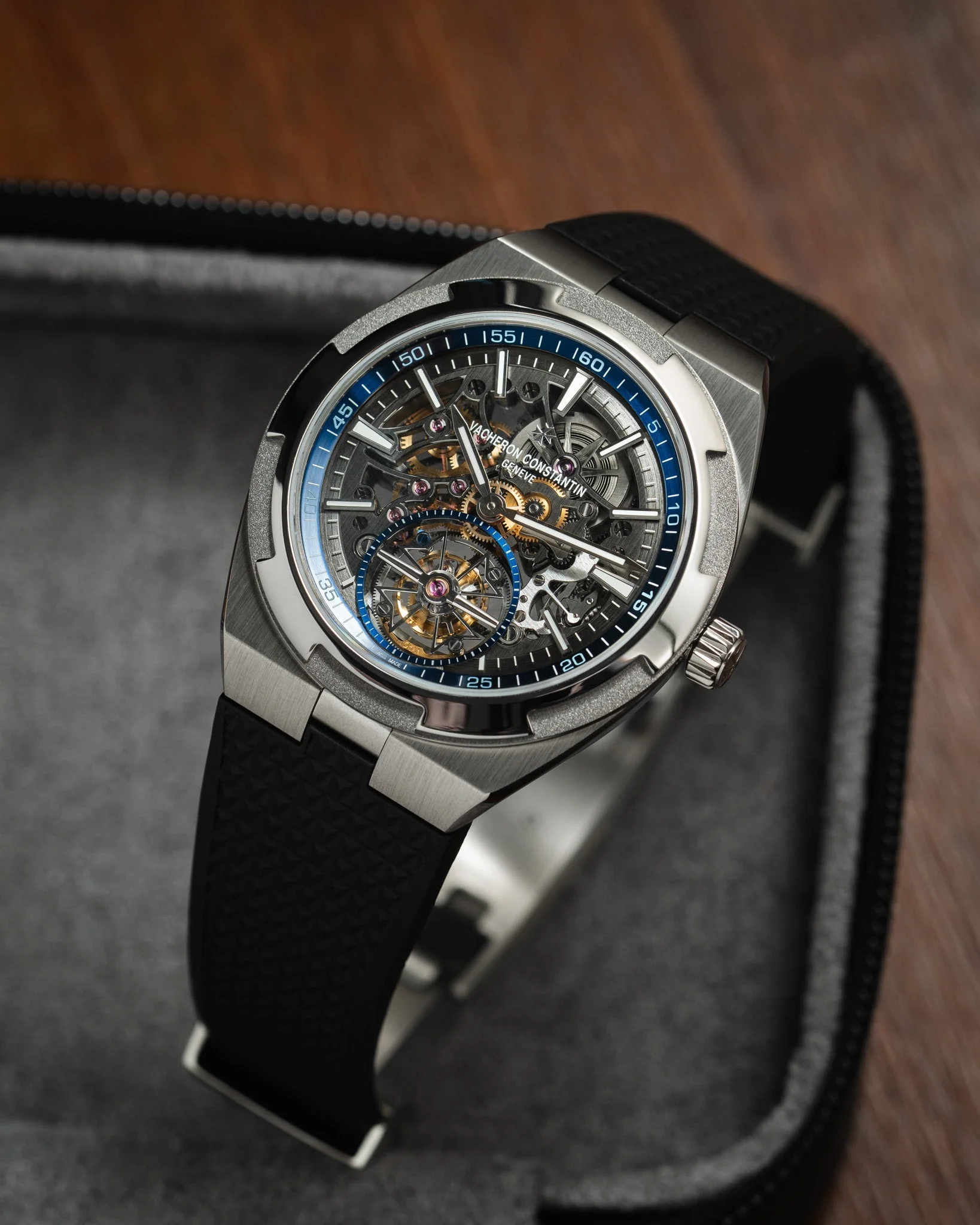 Black CTS Rubber Strap for Vacheron Constantin Overseas - Image 3