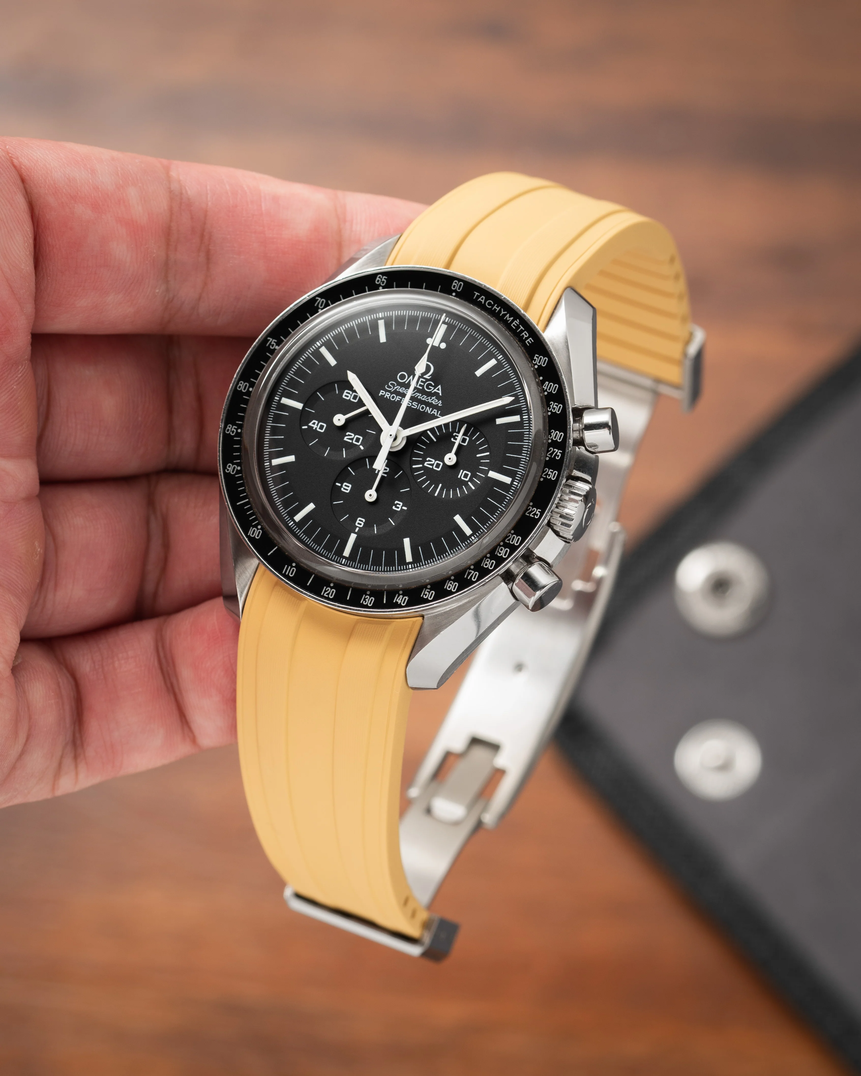 Overstock: Gold CTS Rubber Strap for Omega Speedmaster - Image 3