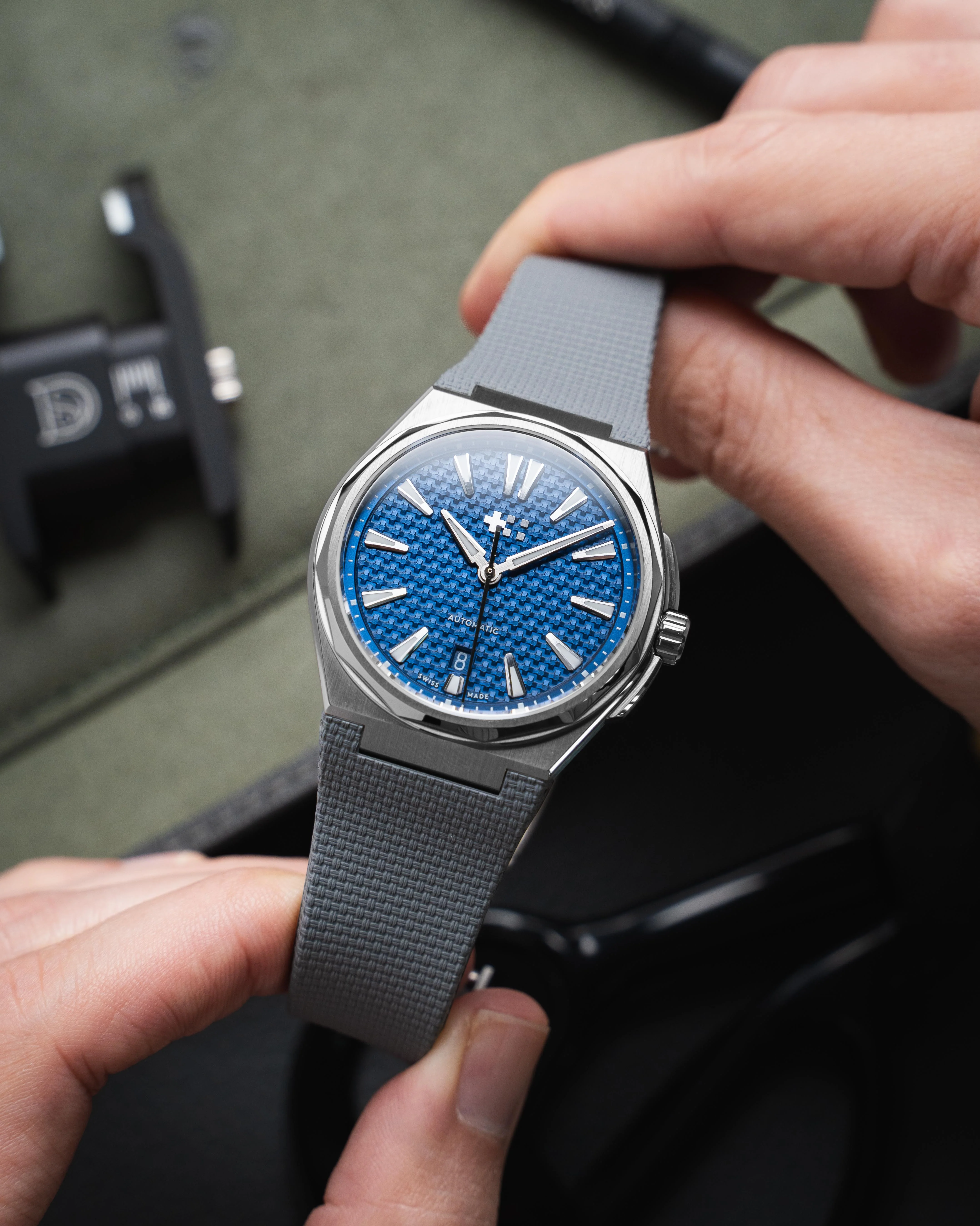 Grey Sailcloth CTS Rubber Strap for Christopher Ward The Twelve - Image 3