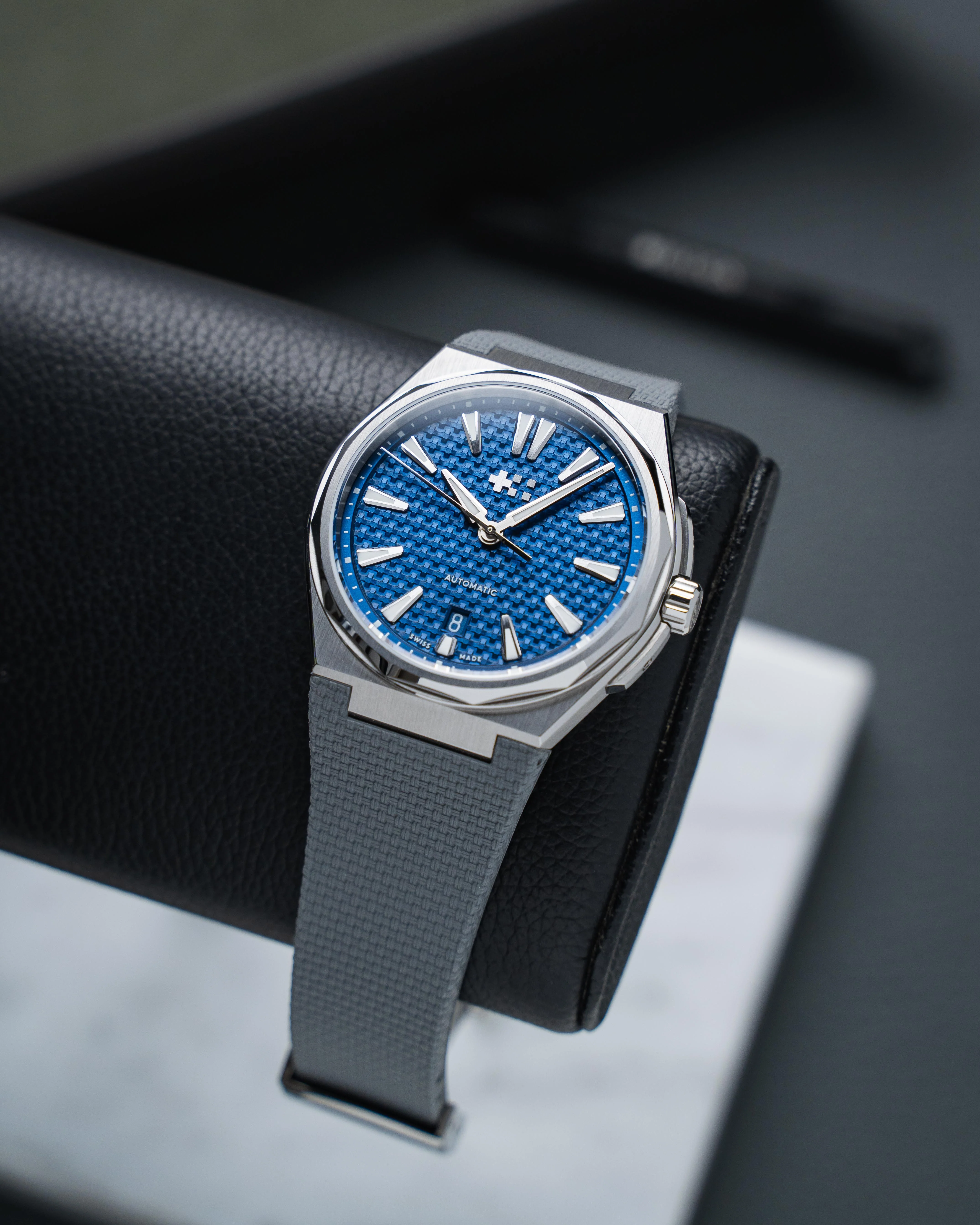 Grey Sailcloth CTS Rubber Strap for Christopher Ward The Twelve - Image 4