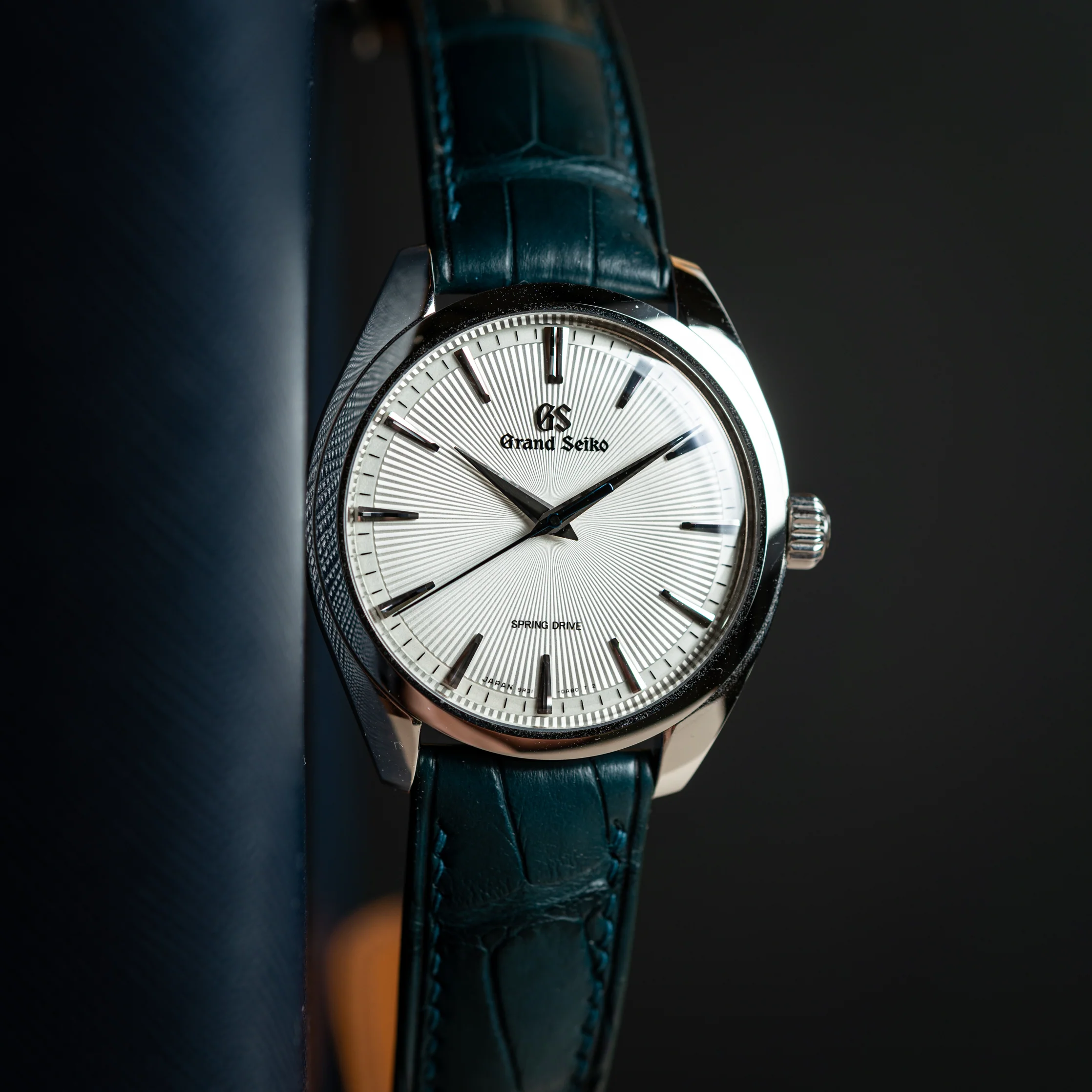 Matte Boreal Green Alligator Signature Strap - Image 3