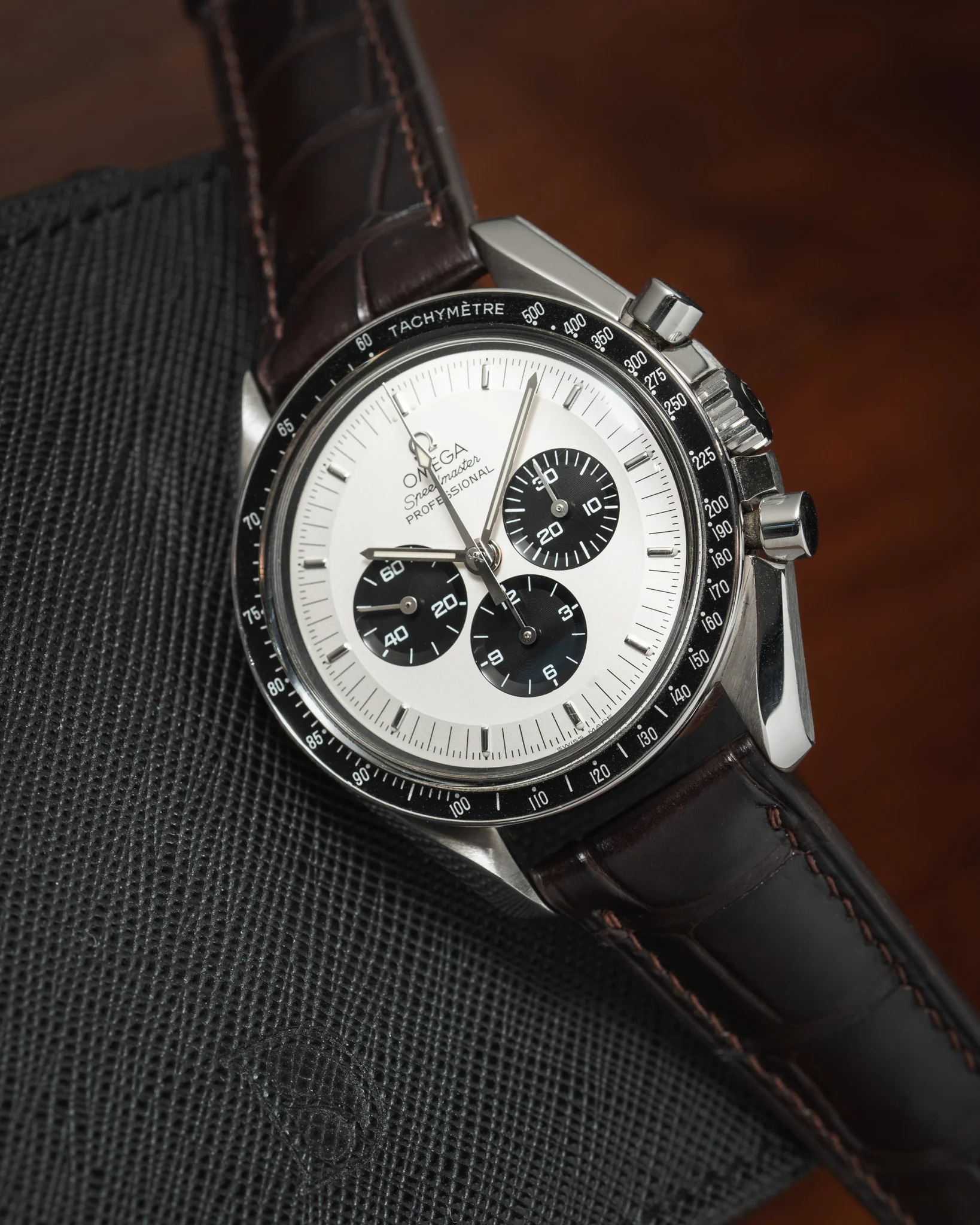 Matte Dark Brown Alligator Signature Strap - Image 3
