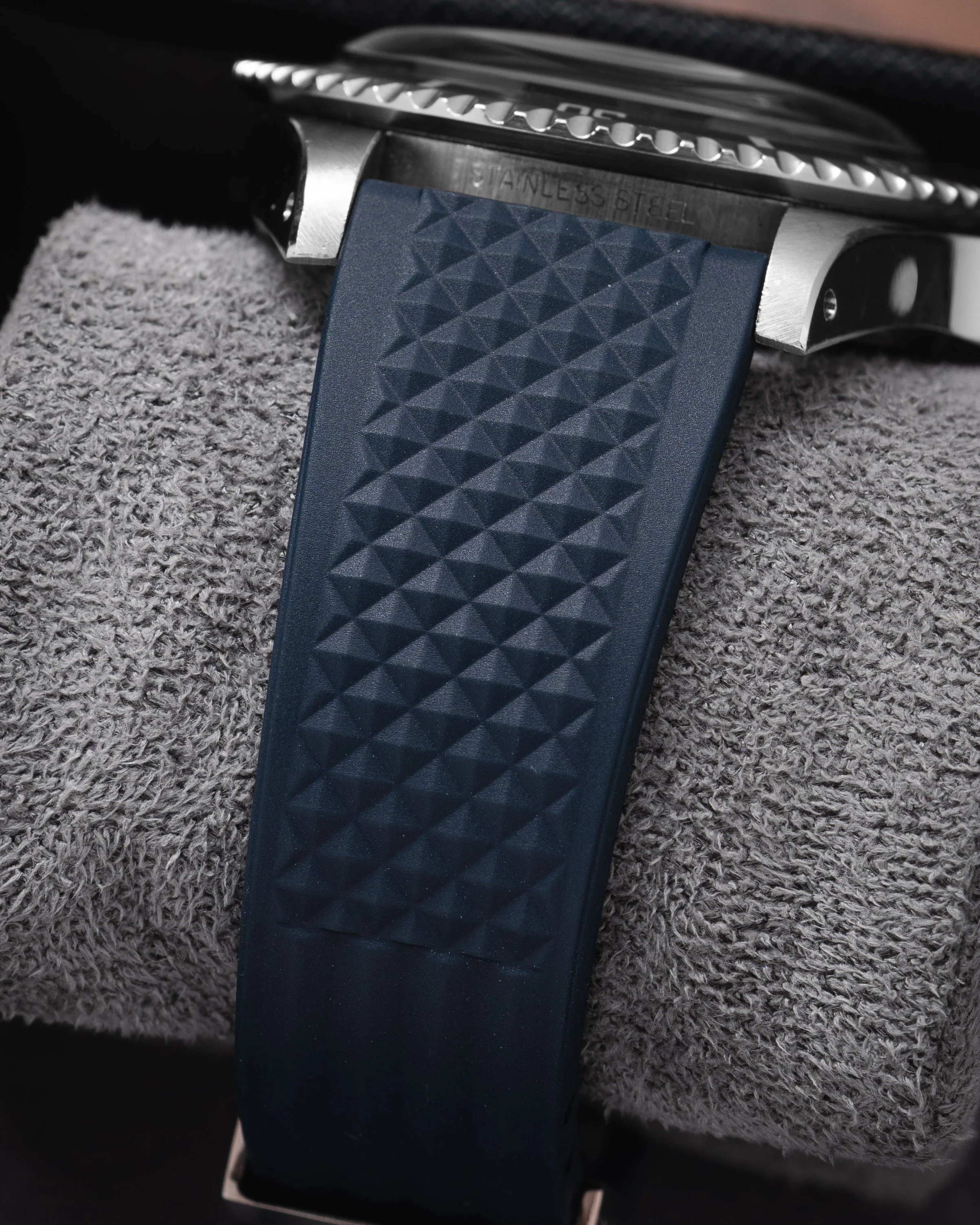 Navy Waffle CTS Rubber Strap - Image 2