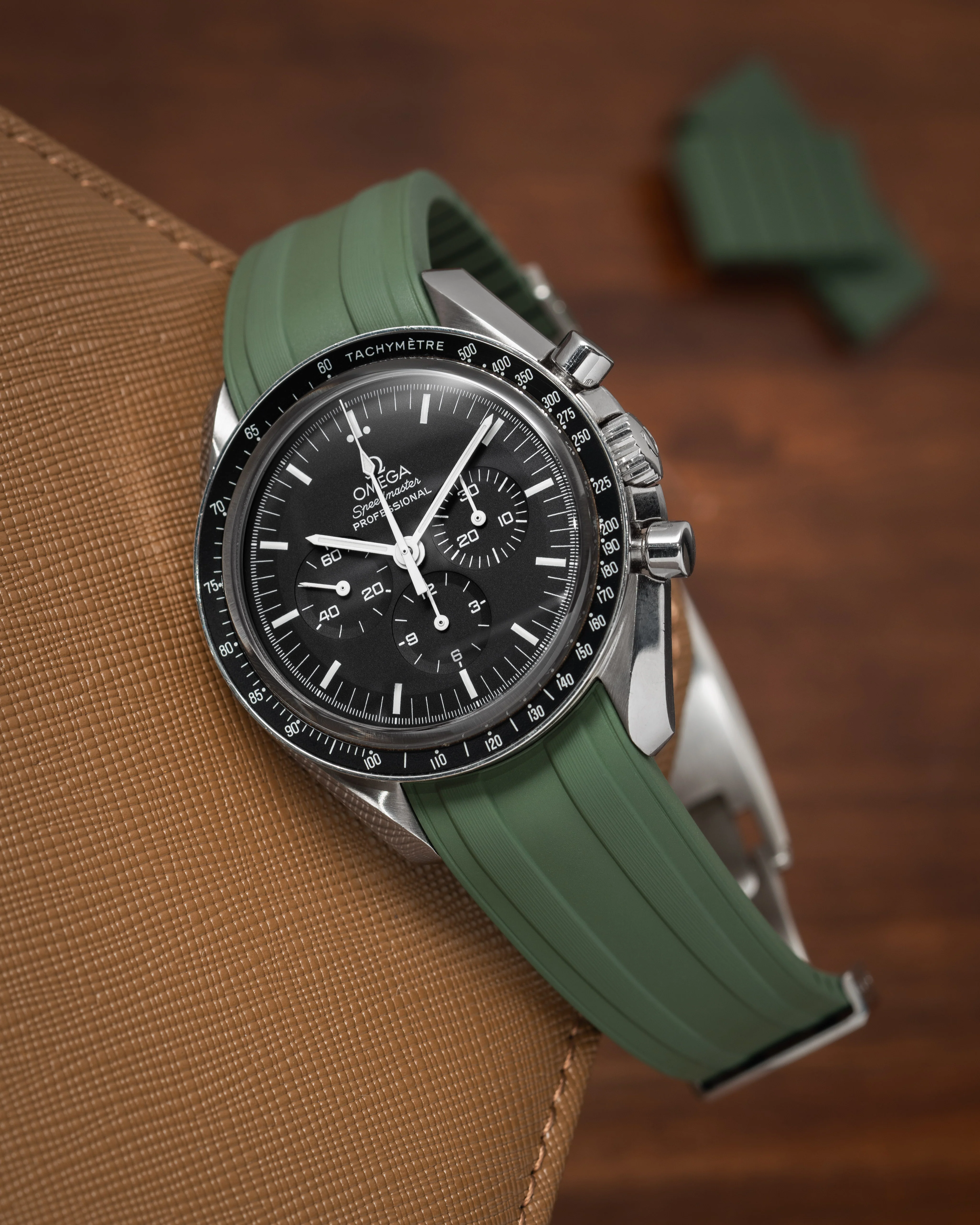 Overstock: Olive Green CTS Rubber Strap for Omega Speedmaster - Image 4