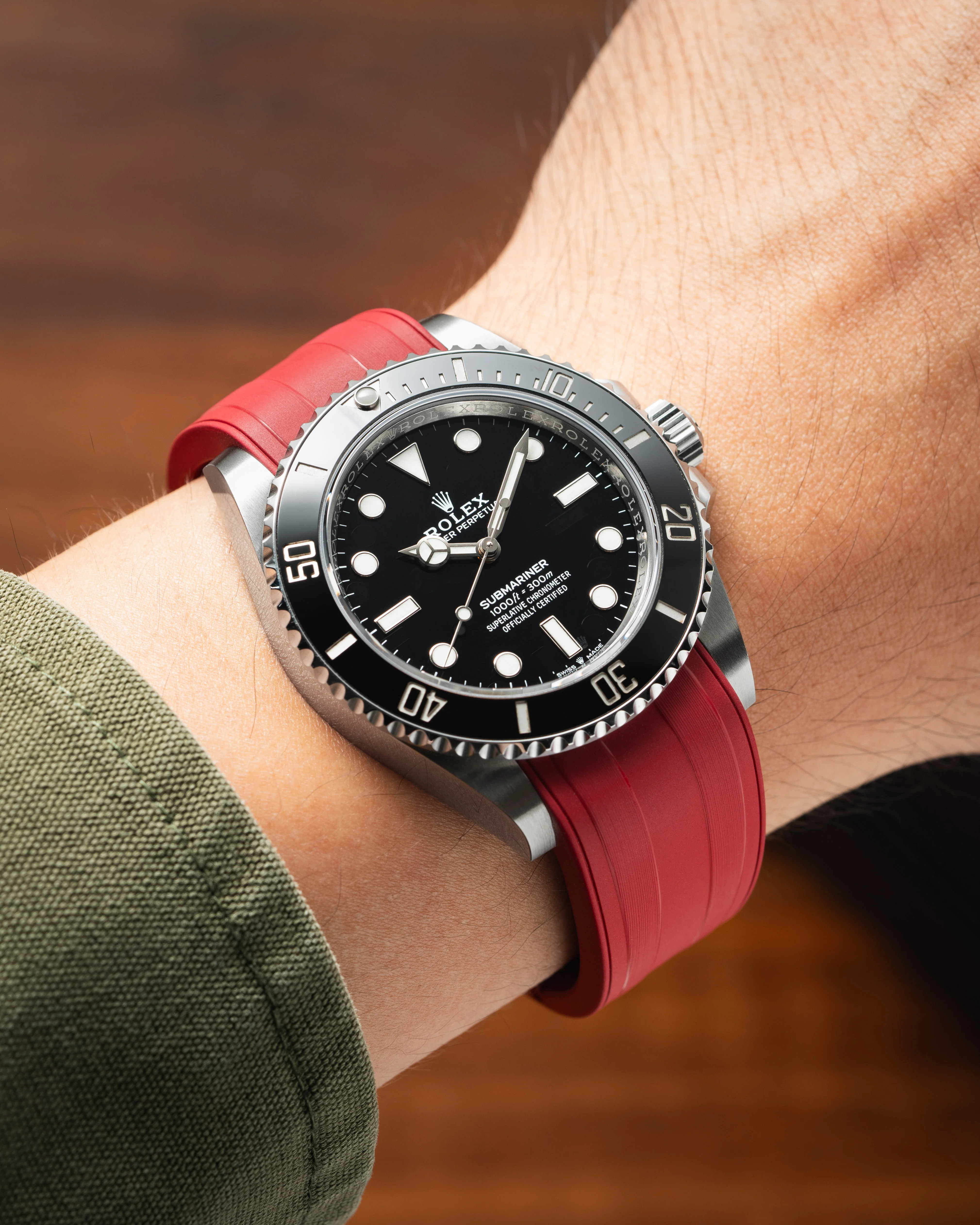 Red CTS Rubber Strap for Rolex Submariner 41mm - Image 2