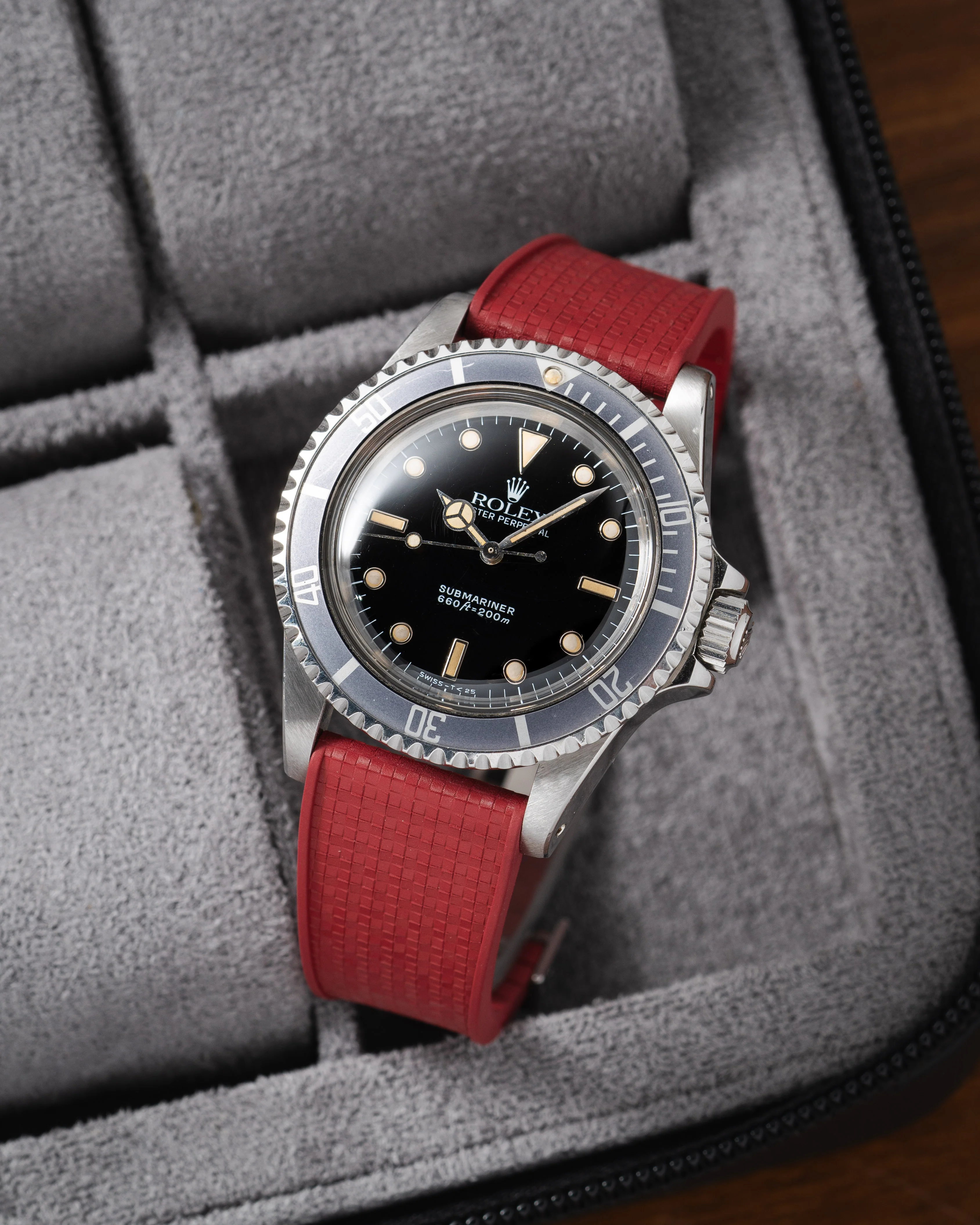 Red Mosaic CTS Rubber Strap - Image 2
