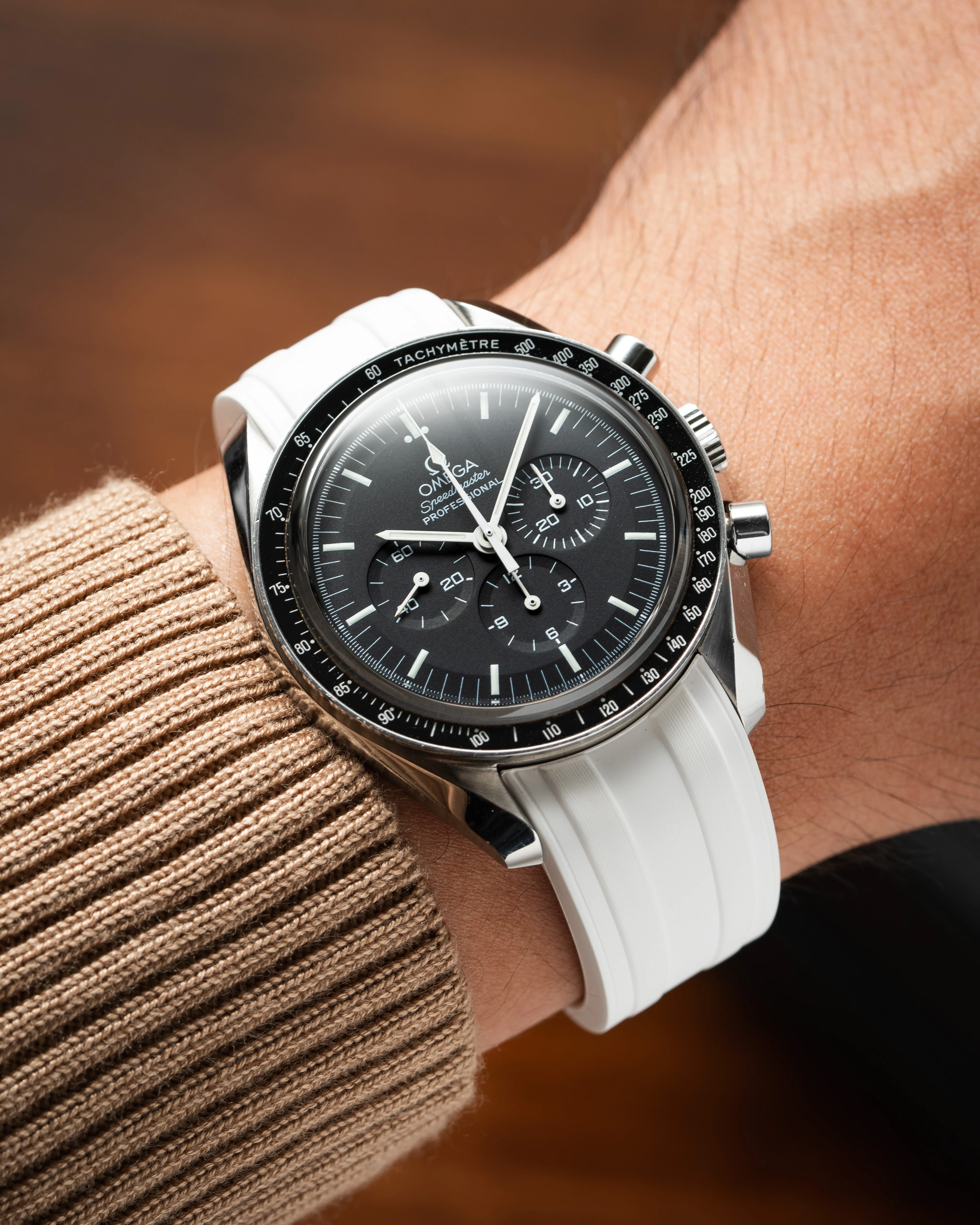 White CTS Rubber Strap for Omega Speedmaster & Swatch MoonSwatch - Image 3