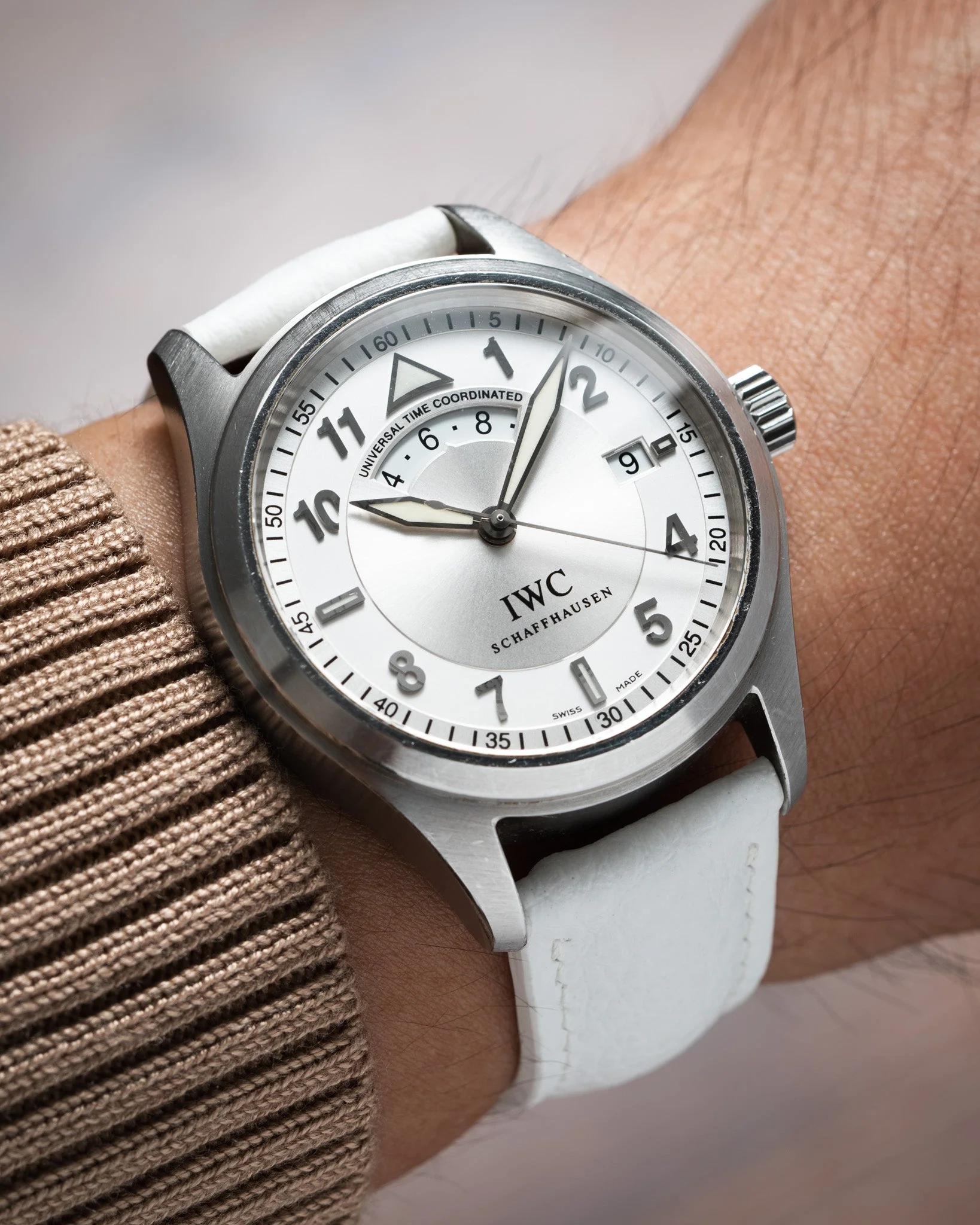 White Rubberised Leather (Togo) Signature Strap - Image 3